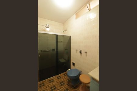 Casa à venda com 302m², 4 quartos e 3 vagas Casa à venda com 302m², 4 quartos e 3 vagasBanheiro