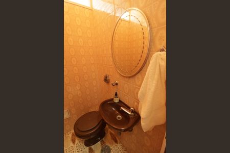 Casa à venda com 302m², 4 quartos e 3 vagasLavabo