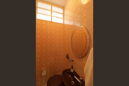 Casa à venda com 302m², 4 quartos e 3 vagasLavabo