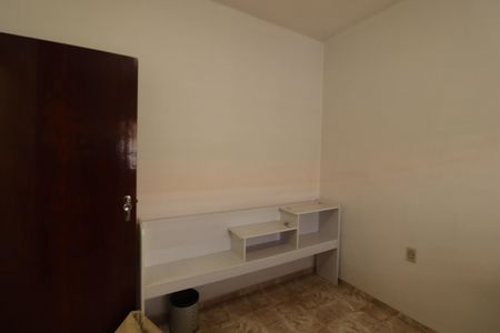 Casa à venda com 302m², 4 quartos e 3 vagasQuarto 2