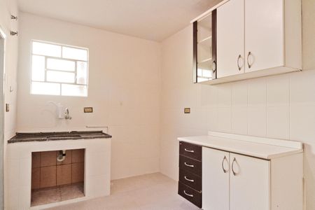 Cozinha de casa para alugar com 1 quarto, 45m² em Parque Peruche, São Paulo
