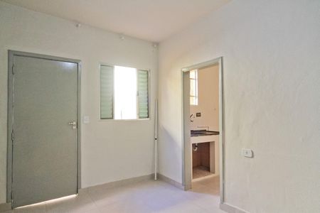 Casa para alugar com 1 quarto, 45m² em Parque Peruche, São Paulo