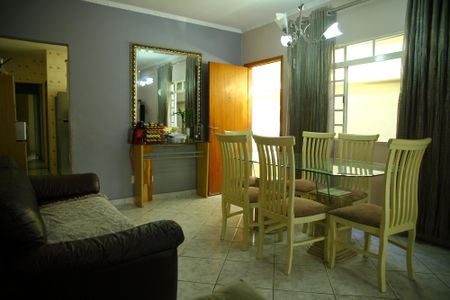 Sala de casa à venda com 3 quartos, 160m² em Paulicéia, São Bernardo do Campo