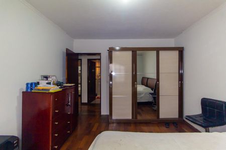 Casa à venda com 277m², 4 quartos e 5 vagasQuarto 3