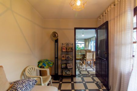 Casa à venda com 277m², 4 quartos e 5 vagasQuarto