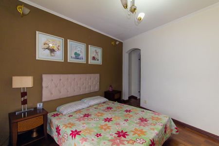 Casa à venda com 277m², 4 quartos e 5 vagasSuíte