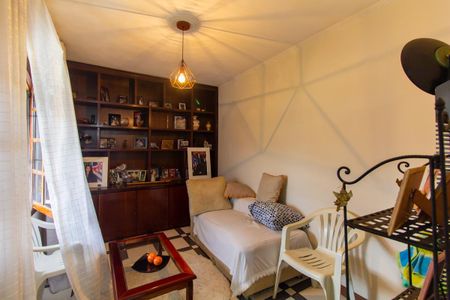 Casa à venda com 277m², 4 quartos e 5 vagasQuarto