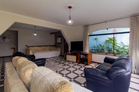 Casa à venda com 277m², 4 quartos e 5 vagasSala