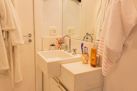 Apartamento à venda com 127m², 4 quartos e 3 vagasBanheiro 