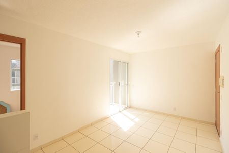 Sala de apartamento para alugar com 2 quartos, 40m² em Guaratiba, Rio de Janeiro