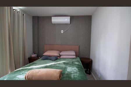 Casa de condomínio à venda com 170m², 4 quartos e 3 vagasSuíte 1