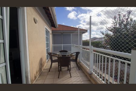 Casa de condomínio à venda com 170m², 4 quartos e 3 vagasSacada da Suíte 1 e 2