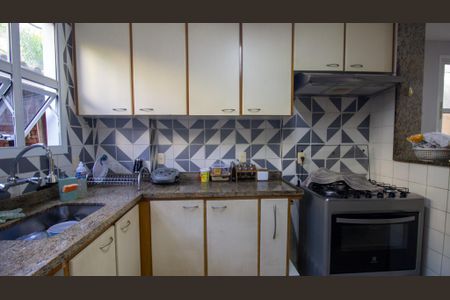 Casa de condomínio à venda com 170m², 4 quartos e 3 vagasCozinha