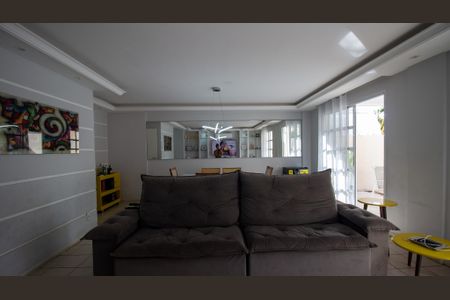 Sala de casa de condomínio à venda com 4 quartos, 170m² em Recreio dos Bandeirantes, Rio de Janeiro