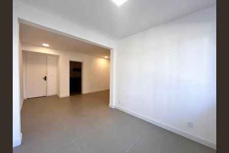 Sala de apartamento à venda com 3 quartos, 89m² em Cambuí, Campinas