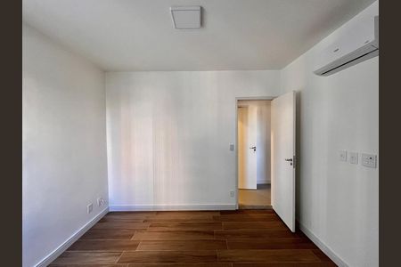 Apartamento à venda com 89m², 3 quartos e 1 vagaQuarto 1