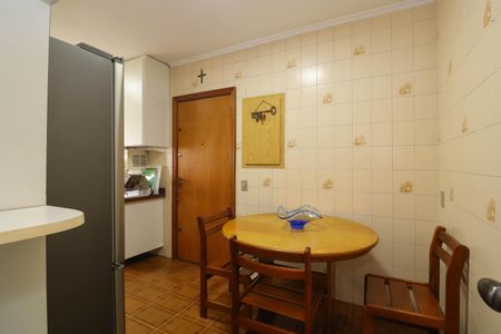 Apartamento à venda com 147m², 4 quartos e 2 vagasCozinha