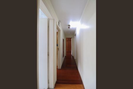 Apartamento à venda com 147m², 4 quartos e 2 vagasCorredor