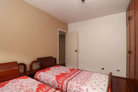 Apartamento à venda com 147m², 4 quartos e 2 vagasQuarto 2