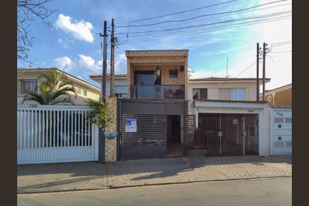 Casa para alugar com 778m², 3 quartos e 2 vagasFachada