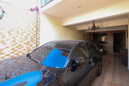 Casa para alugar com 778m², 3 quartos e 2 vagasGaragem