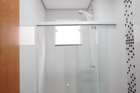 Banheiro de apartamento para alugar com 1 quarto, 41m² em Vila Invernada, São Paulo