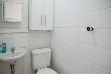 Apartamento para alugar com 93m², 3 quartos e 2 vagasBanheiro de Serviço