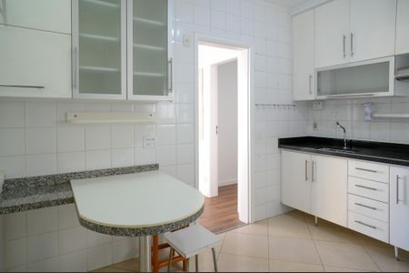 Apartamento para alugar com 93m², 3 quartos e 2 vagasCozinha