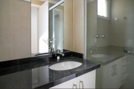 Apartamento para alugar com 93m², 3 quartos e 2 vagasBanheiro Social