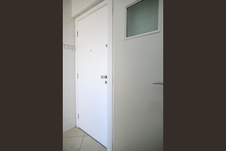 Apartamento para alugar com 93m², 3 quartos e 2 vagasBanheiro de Serviço