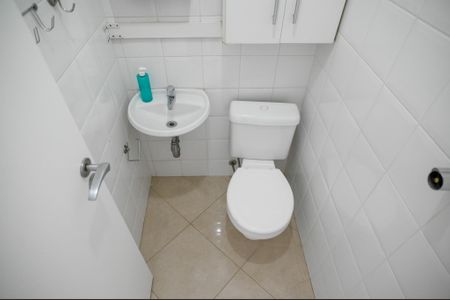 Apartamento para alugar com 93m², 3 quartos e 2 vagasBanheiro de Serviço