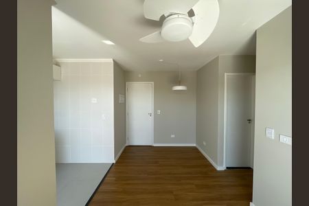 Sala de apartamento para alugar com 2 quartos, 43m² em Jardim da Gloria, Cotia