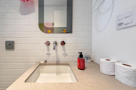 Apartamento para alugar com 100m², 3 quartos e 1 vaga Apartamento para alugar com 100m², 3 quartos e 1 vagaBanheiro