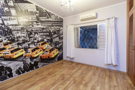 Casa à venda com 120m², 4 quartos e 3 vagasQuarto 1