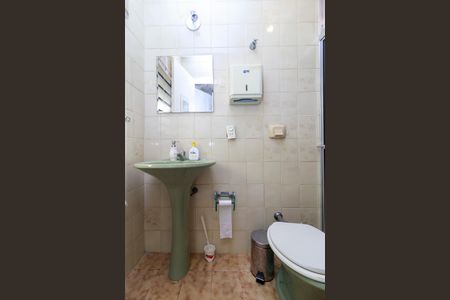 Casa à venda com 120m², 4 quartos e 3 vagasEdícula - Banheiro