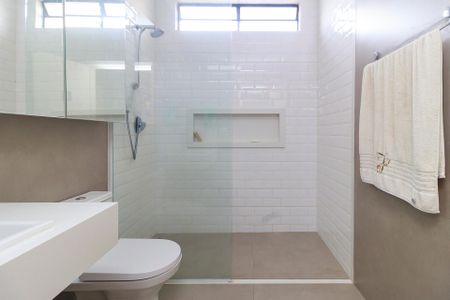 Casa à venda com 120m², 4 quartos e 3 vagasBanheiro 2