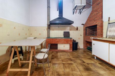 Casa à venda com 120m², 4 quartos e 3 vagasChurrasqueira