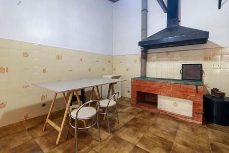 Casa à venda com 120m², 4 quartos e 3 vagasChurrasqueira