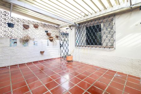 Casa à venda com 120m², 4 quartos e 3 vagasQuintal