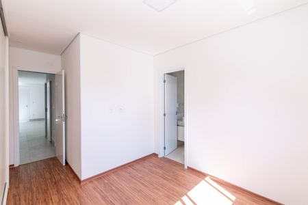 Apartamento à venda com 93m², 2 quartos e 2 vagas Apartamento à venda com 93m², 2 quartos e 2 vagasSuíte 2