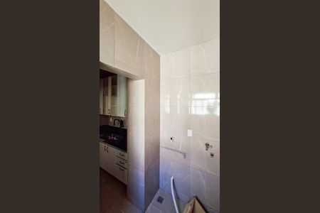 Apartamento à venda com 58m², 2 quartos e 1 vagaCozinha e Área de Serviço