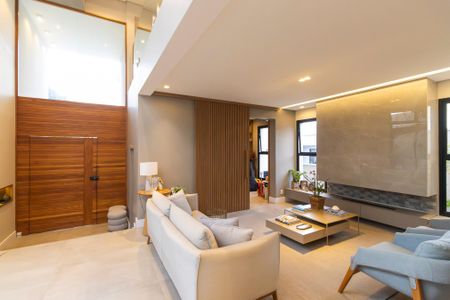 Casa de condomínio à venda com 280m², 3 quartos e 4 vagasSala de Estar