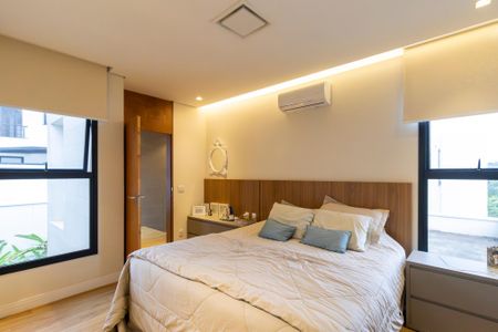 Casa de condomínio à venda com 280m², 3 quartos e 4 vagasQuarto Suíte