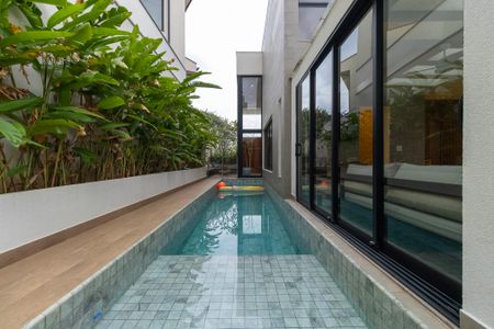 Casa de condomínio à venda com 280m², 3 quartos e 4 vagasPiscina