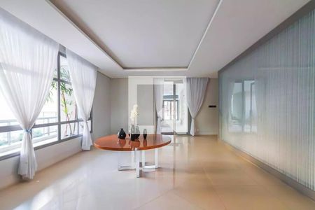 Apartamento à venda com 93m², 2 quartos e 2 vagas Apartamento à venda com 93m², 2 quartos e 2 vagasHall social