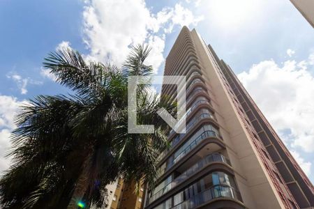 Apartamento à venda com 93m², 2 quartos e 2 vagas Apartamento à venda com 93m², 2 quartos e 2 vagasFachada