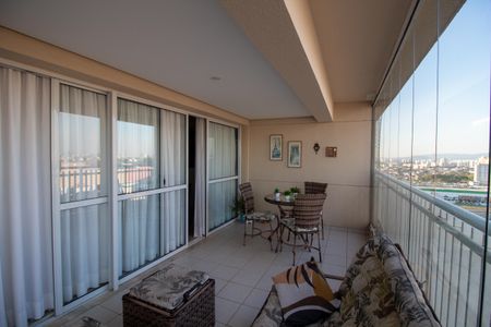 Varanda da Sala de apartamento para alugar com 4 quartos, 134m² em Jardim Olympia, São Paulo