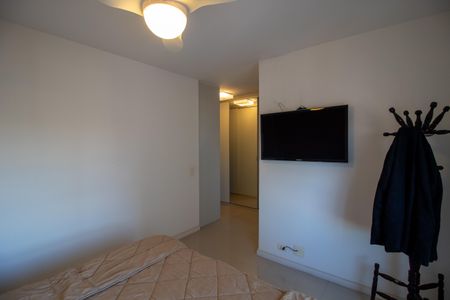 Apartamento para alugar com 134m², 4 quartos e 2 vagas Apartamento para alugar com 134m², 4 quartos e 2 vagasSuíte