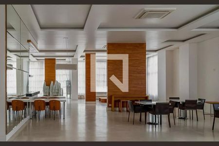 Apartamento para alugar com 134m², 4 quartos e 2 vagas Apartamento para alugar com 134m², 4 quartos e 2 vagasÁrea comum - Salão de festas