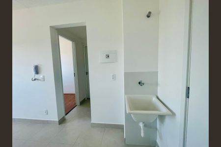 Apartamento à venda com 32m², 2 quartos e sem vaga Apartamento à venda com 32m², 2 quartos e sem vagaÁrea de Serviço